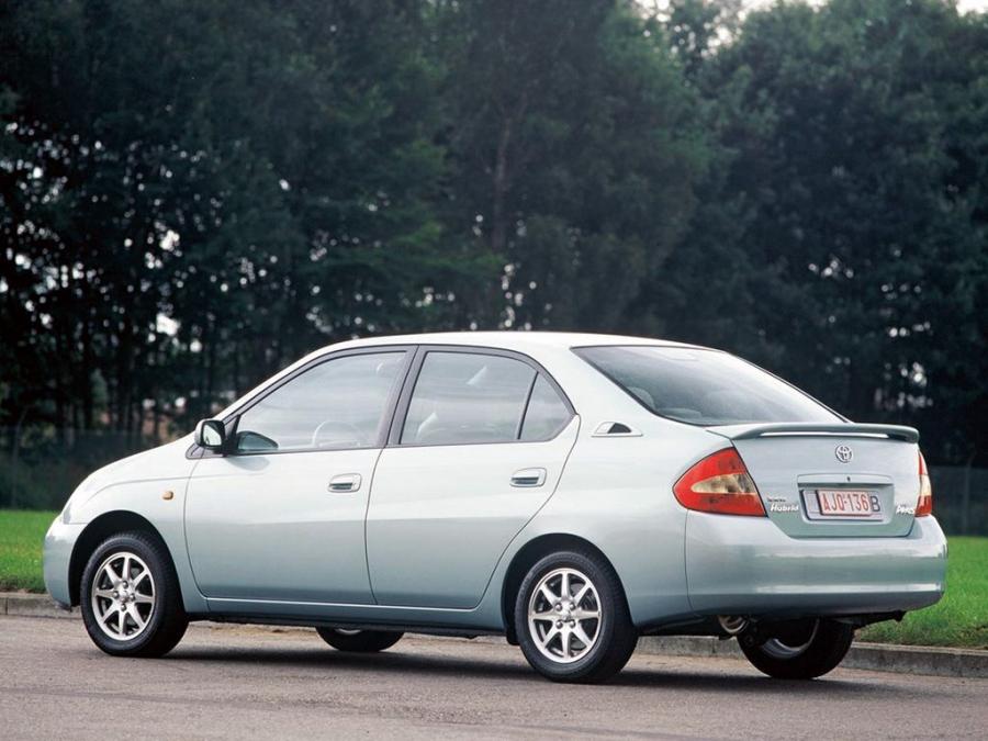  Toyota Prius 1997 года  (фото 10 из 15)